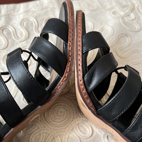 Gianni Bini Lace Up Heels. #20. - Picture 6 of 8